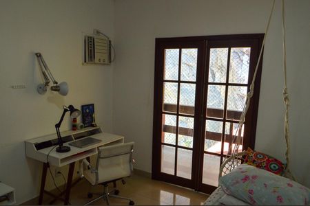 Casa de condomínio à venda com 305m², 5 quartos e 2 vagasSuíte 2