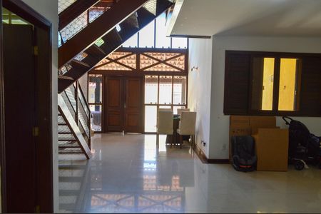 Casa de condomínio à venda com 305m², 5 quartos e 2 vagasSala 1