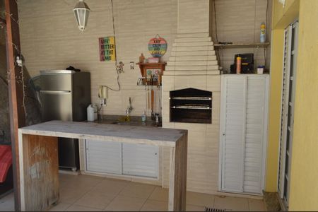 Casa de condomínio à venda com 305m², 5 quartos e 2 vagasChurrasqueira