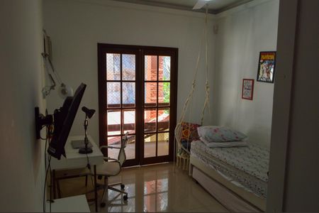 Casa de condomínio à venda com 305m², 5 quartos e 2 vagasSuíte 2