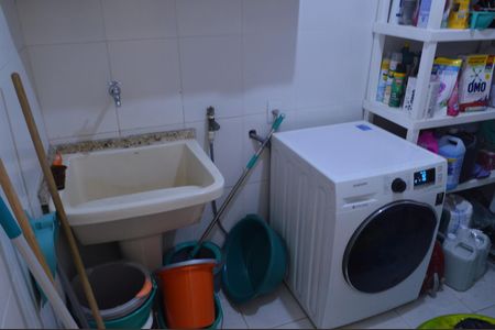 Casa de condomínio à venda com 305m², 5 quartos e 2 vagasÁrea de Serviço