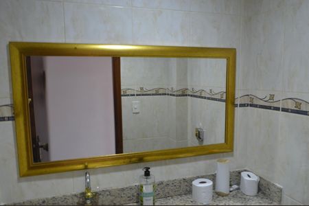 Casa de condomínio à venda com 305m², 5 quartos e 2 vagasLavabo 1