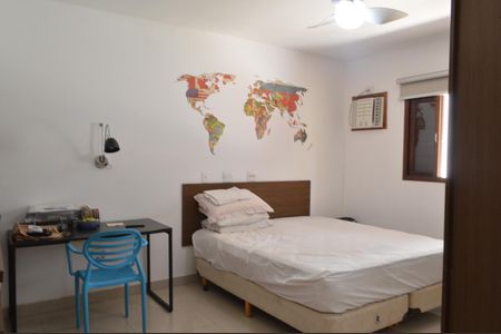 Casa de condomínio à venda com 305m², 5 quartos e 2 vagasSuíte 1