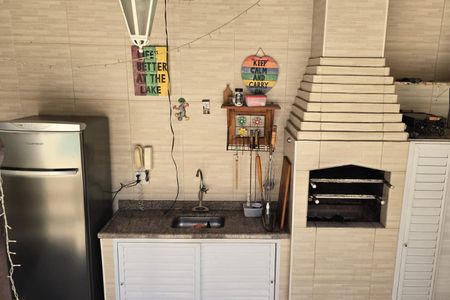 Casa de condomínio à venda com 305m², 5 quartos e 2 vagasChurrasqueira