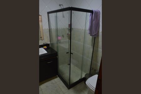 Casa de condomínio à venda com 305m², 5 quartos e 2 vagasBanheiro da Suíte 2