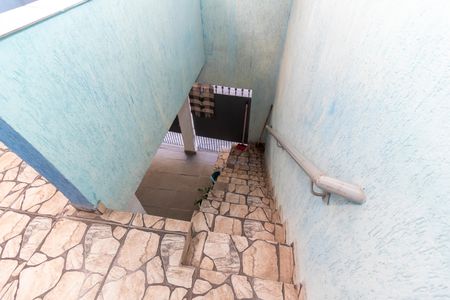 Casa para alugar com 85m², 1 quarto e sem vagaEscada