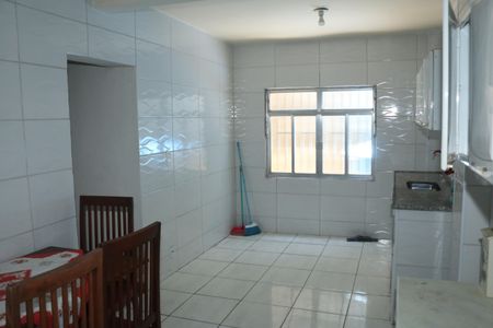 Apartamento para alugar com 107m², 3 quartos e sem vagaCozinha