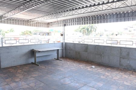 Apartamento para alugar com 107m², 3 quartos e sem vagaÁrea comum