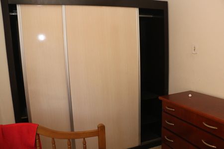 Apartamento para alugar com 107m², 3 quartos e sem vagaQuarto 2