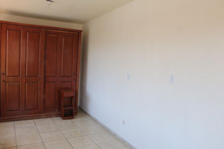 Apartamento para alugar com 107m², 3 quartos e sem vagaQuarto