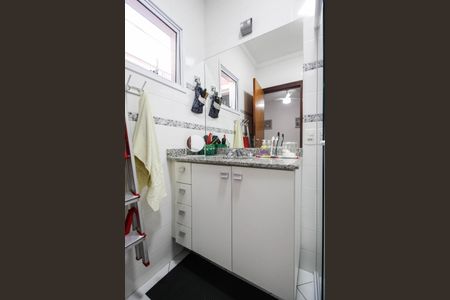 Casa à venda com 135m², 3 quartos e 2 vagasBanheiro da Suíte