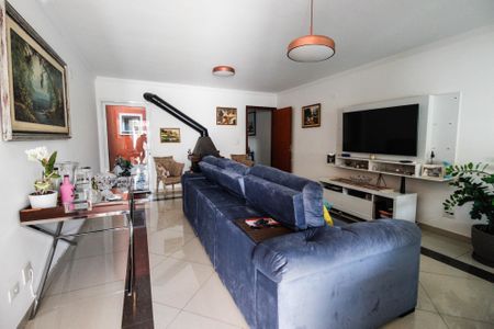 Casa à venda com 135m², 3 quartos e 2 vagasSala