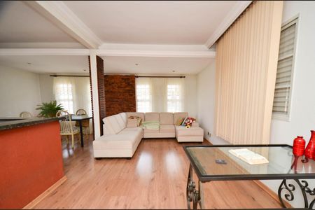 Casa à venda com 300m², 4 quartos e 2 vagasSala casa2