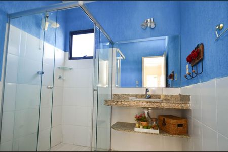 Casa à venda com 300m², 4 quartos e 2 vagasBanheiro social / casa2