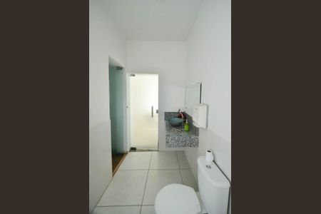 Casa à venda com 300m², 4 quartos e 2 vagasBanheiro / casa1