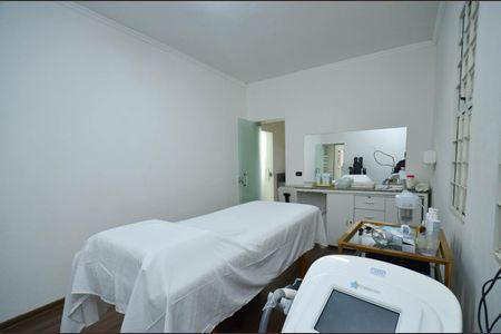 Casa à venda com 300m², 4 quartos e 2 vagasQuarto casa1