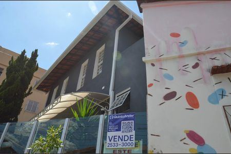Casa à venda com 300m², 4 quartos e 2 vagasPlaquinha instalada