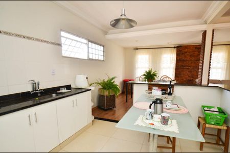 Casa à venda com 300m², 4 quartos e 2 vagasCozinha casa2