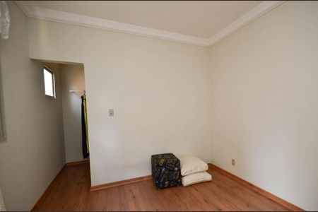 Casa à venda com 300m², 4 quartos e 2 vagasQuarto casa2