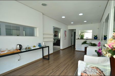 Casa à venda com 300m², 4 quartos e 2 vagasSala de estar /casa1