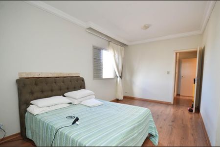 Casa à venda com 300m², 4 quartos e 2 vagasSuíte casa2