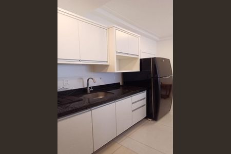 Apartamento para alugar com 64m², 2 quartos e 1 vagaÁrea de Serviço e Cozinha