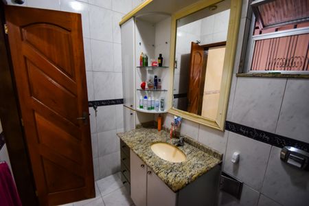 Casa de condomínio para alugar com 100m², 3 quartos e 1 vaga Casa de condomínio para alugar com 100m², 3 quartos e 1 vagaBanheiro