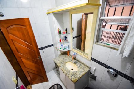 Casa de condomínio para alugar com 100m², 3 quartos e 1 vaga Casa de condomínio para alugar com 100m², 3 quartos e 1 vagaBanheiro