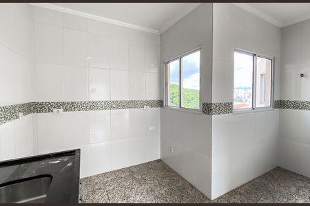Cozinha de apartamento à venda com 1 quarto, 55m² em Vila Euthalia, São Paulo