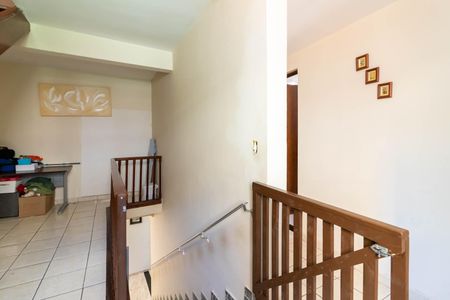 Casa à venda com 230m², 4 quartos e 4 vagas Casa à venda com 230m², 4 quartos e 4 vagasCorredor dos Quartos