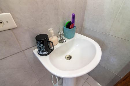 Casa à venda com 230m², 4 quartos e 4 vagas Casa à venda com 230m², 4 quartos e 4 vagasBanheiro da Suíte 2