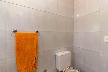 Casa à venda com 230m², 4 quartos e 4 vagas Casa à venda com 230m², 4 quartos e 4 vagasBanheiro 3