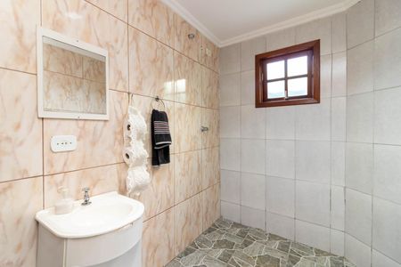 Casa à venda com 230m², 4 quartos e 4 vagas Casa à venda com 230m², 4 quartos e 4 vagasBanheiro 4