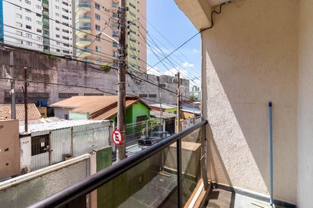 Casa à venda com 230m², 4 quartos e 4 vagas Casa à venda com 230m², 4 quartos e 4 vagasVaranda da Suíte 2