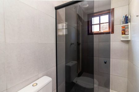 Casa à venda com 230m², 4 quartos e 4 vagas Casa à venda com 230m², 4 quartos e 4 vagasBanheiro da Suíte 2