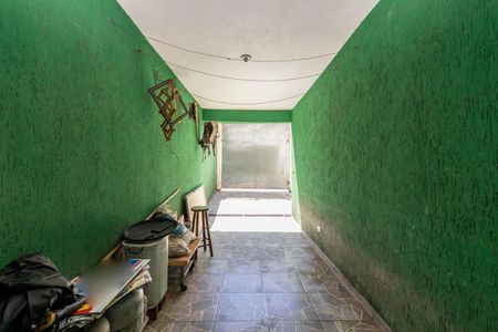 Casa à venda com 230m², 4 quartos e 4 vagas Casa à venda com 230m², 4 quartos e 4 vagasGaragem