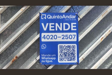 Casa à venda com 230m², 4 quartos e 4 vagas Casa à venda com 230m², 4 quartos e 4 vagasPlaca/NILD-714
