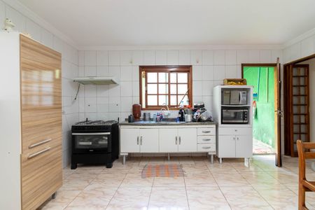 Casa à venda com 230m², 4 quartos e 4 vagas Casa à venda com 230m², 4 quartos e 4 vagasCozinha