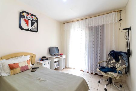 Casa à venda com 230m², 4 quartos e 4 vagas Casa à venda com 230m², 4 quartos e 4 vagasSuíte 2