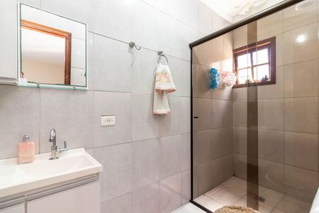 Casa à venda com 230m², 4 quartos e 4 vagas Casa à venda com 230m², 4 quartos e 4 vagasBanheiro da Suíte 1