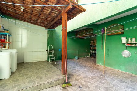 Casa à venda com 230m², 4 quartos e 4 vagas Casa à venda com 230m², 4 quartos e 4 vagasÁrea de Serviço