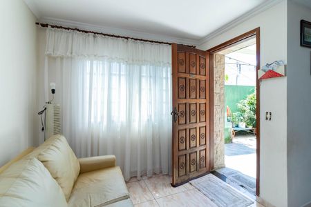 Casa à venda com 230m², 4 quartos e 4 vagas Casa à venda com 230m², 4 quartos e 4 vagasSala de Jantar