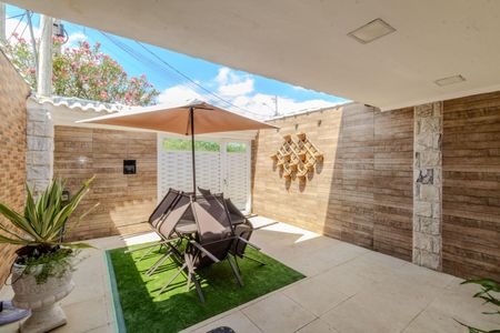 Casa para alugar com 191m², 2 quartos e 1 vaga Casa para alugar com 191m², 2 quartos e 1 vagaQuintal