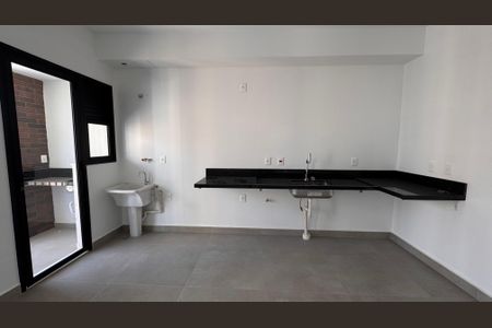 Apartamento para alugar com 77m², 2 quartos e 2 vagas Apartamento para alugar com 77m², 2 quartos e 2 vagasCozinha e Área de Serviço