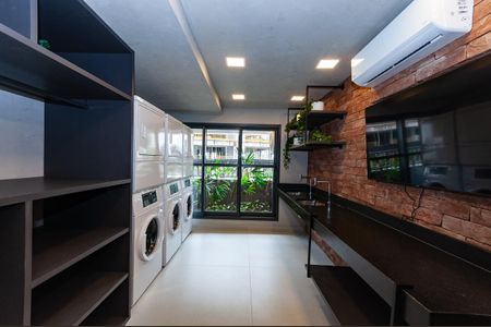 Studio para alugar com 25m², 1 quarto e sem vaga Studio para alugar com 25m², 1 quarto e sem vagaÁrea Comum - Lavanderia