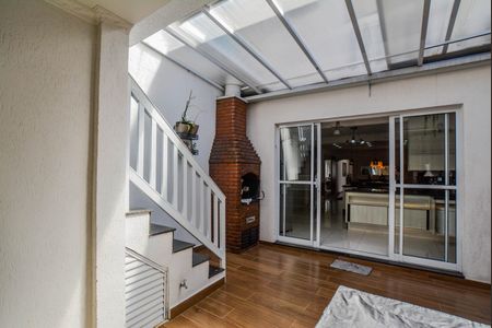 Casa à venda com 300m², 3 quartos e 5 vagasQuintal
