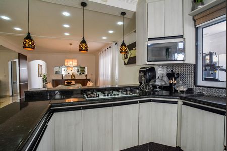 Casa à venda com 300m², 3 quartos e 5 vagasCozinha