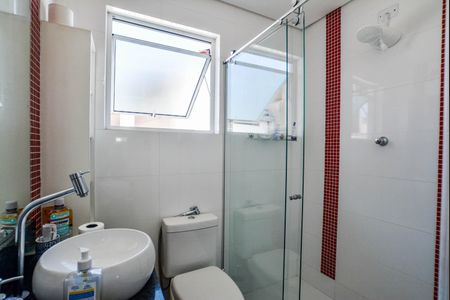 Casa à venda com 300m², 3 quartos e 5 vagasBanheiro da Suíte 3