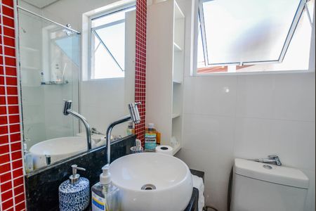 Casa à venda com 300m², 3 quartos e 5 vagasBanheiro da Suíte 3