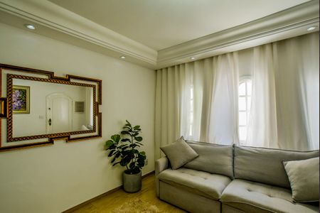 Casa à venda com 300m², 3 quartos e 5 vagasSala